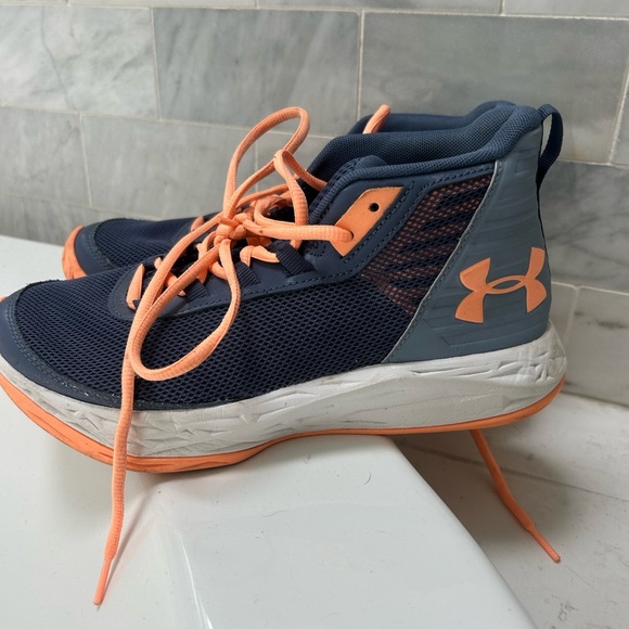 Under Armour Kids' youth 7 Navy and Orange Athletic basketball sneakers unisex - Picture 4 of 10